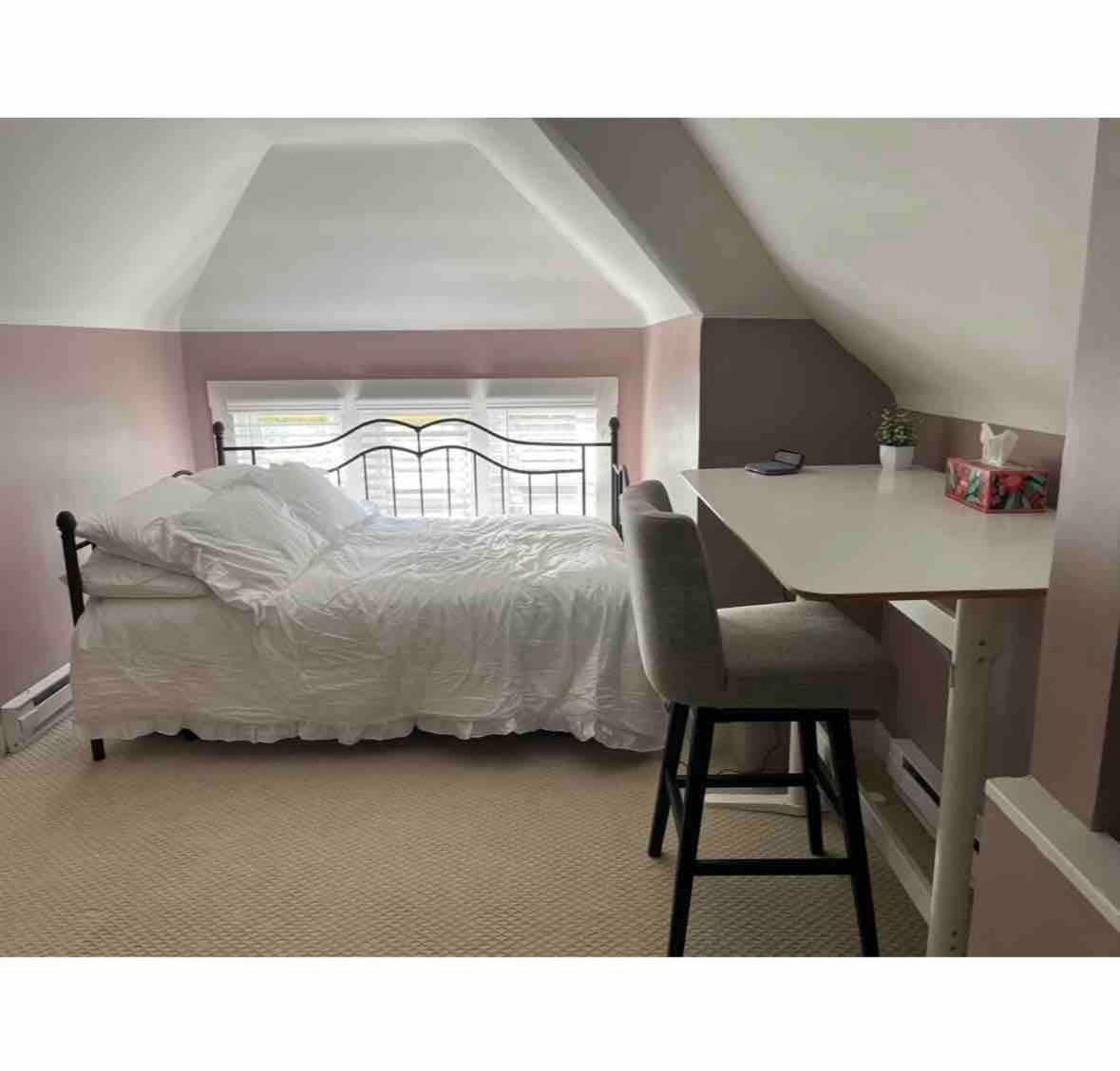 Elevated Entertainment Sleep Suite Cleveland Exteriör bild